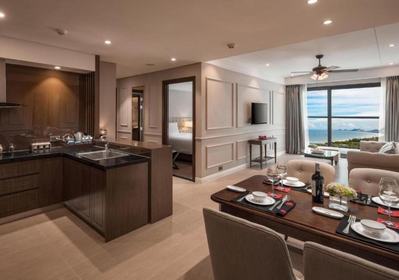 Sunrise Luxury Apartment With Ocean View Дананг Екстериор снимка