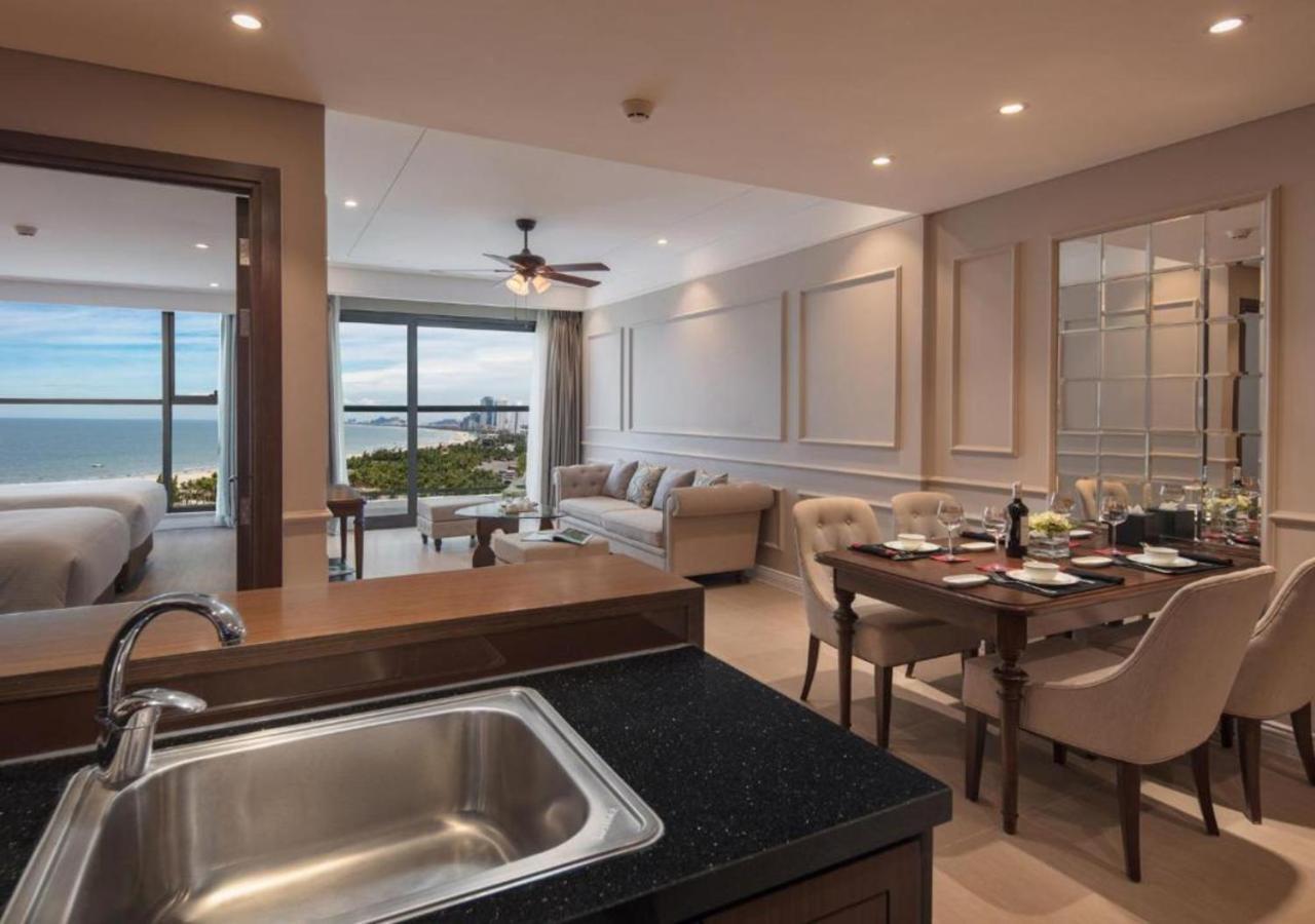 Sunrise Luxury Apartment With Ocean View Дананг Екстериор снимка