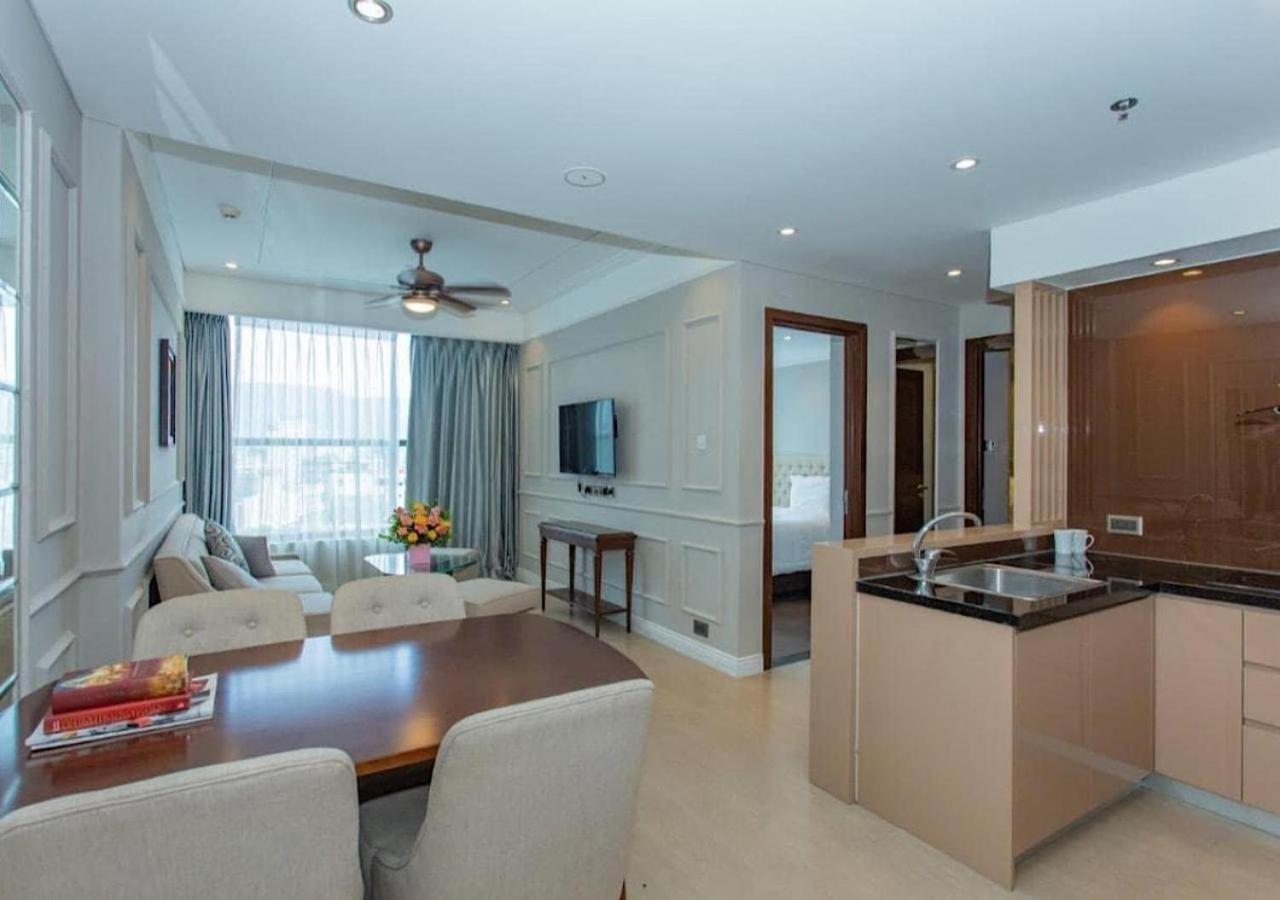 Sunrise Luxury Apartment With Ocean View Дананг Екстериор снимка