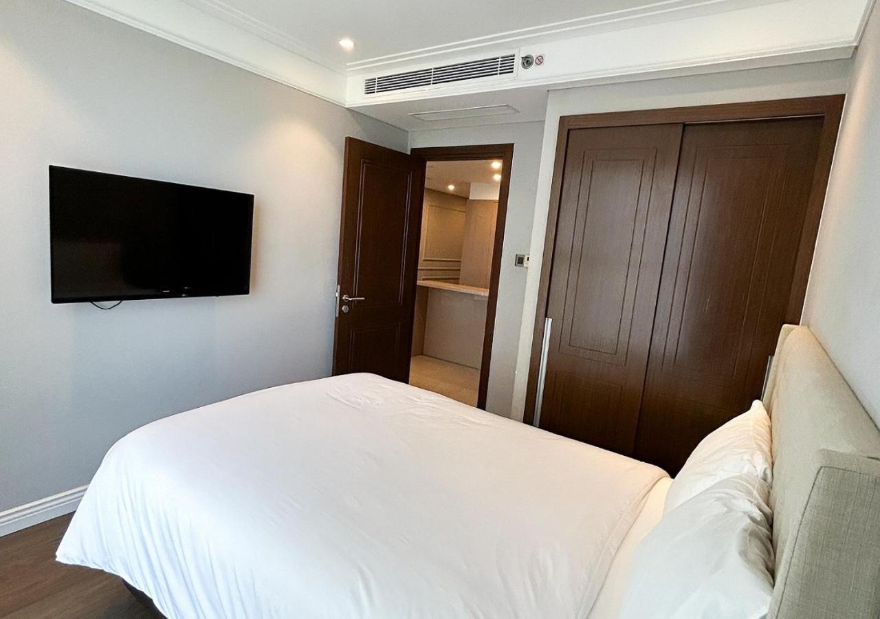 Sunrise Luxury Apartment With Ocean View Дананг Екстериор снимка