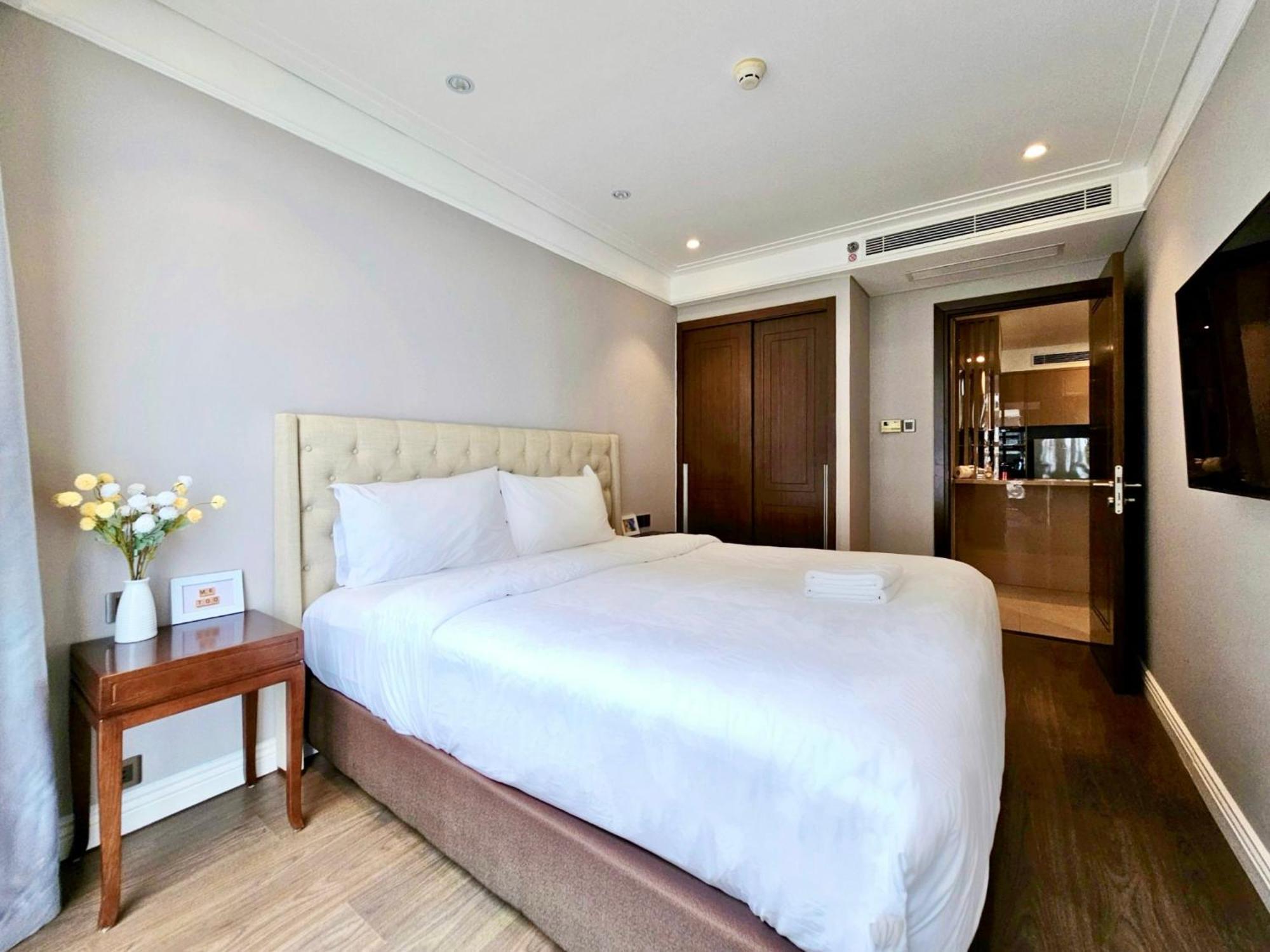 Sunrise Luxury Apartment With Ocean View Дананг Екстериор снимка
