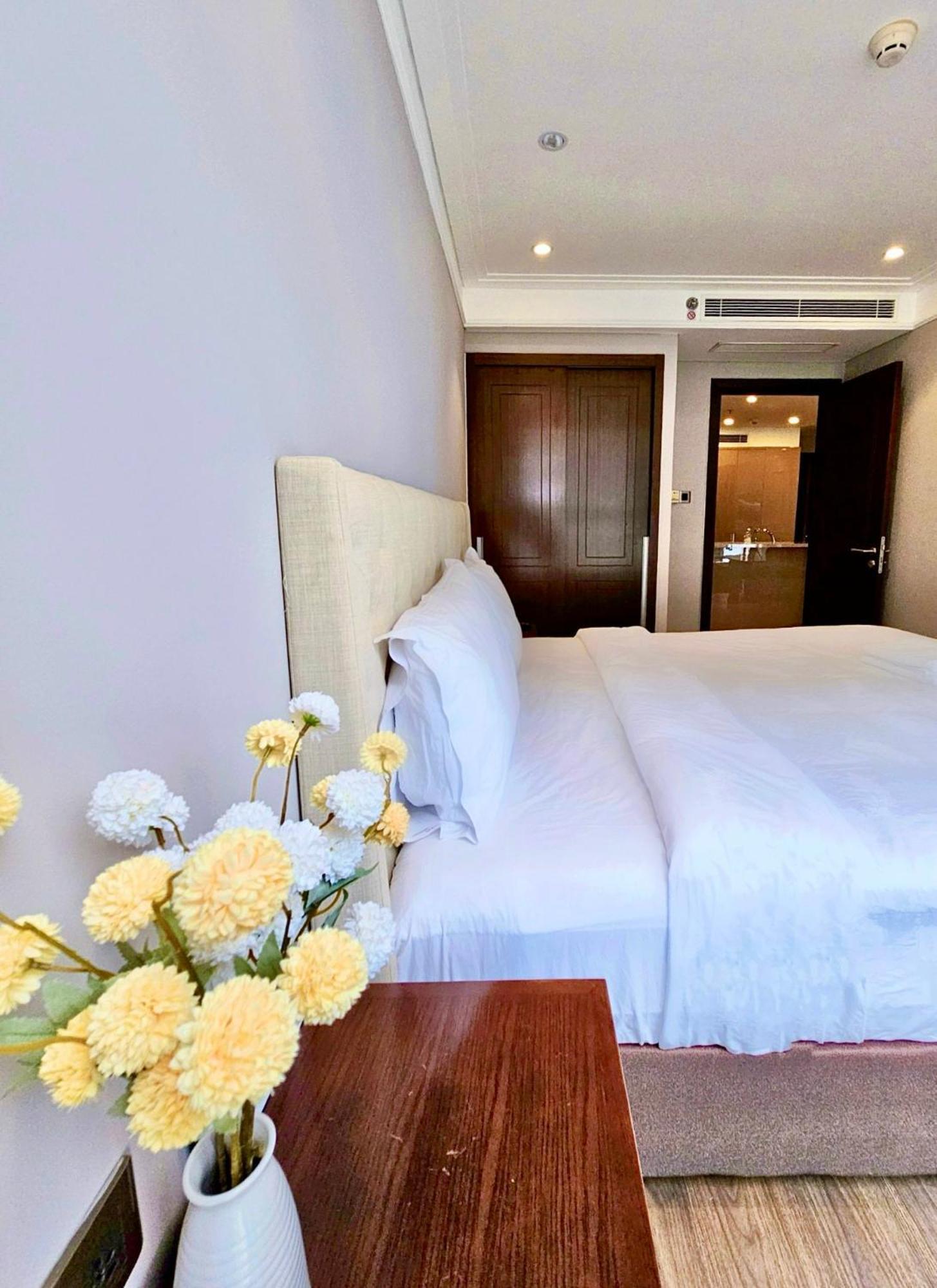 Sunrise Luxury Apartment With Ocean View Дананг Екстериор снимка
